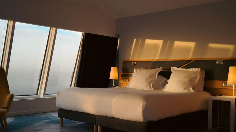 Seekoo Hotel Room