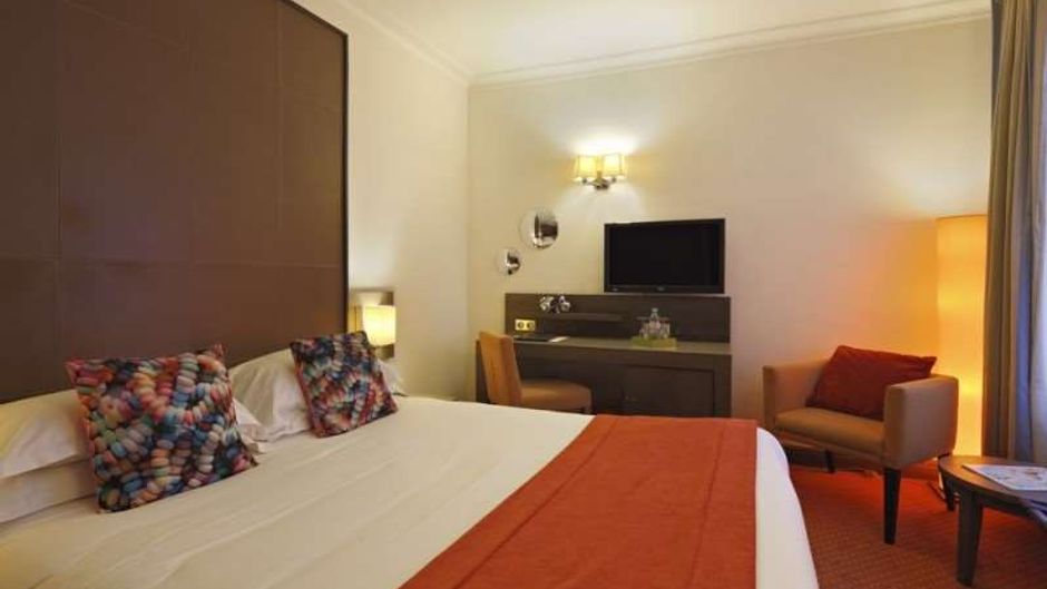 Hotel Westside Arc De Triomphe Room
