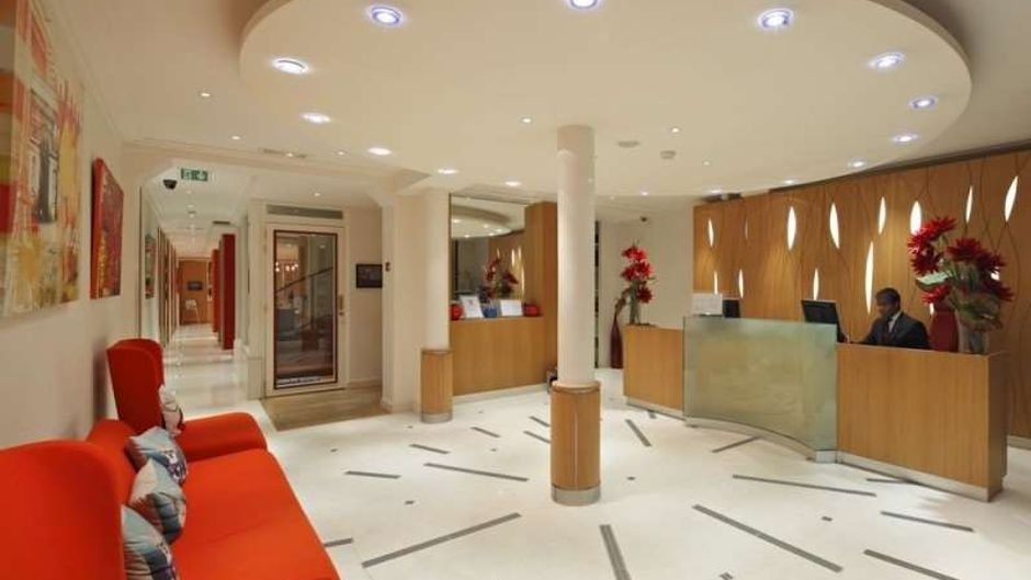 Hotel Westside Arc De Triomphe Room