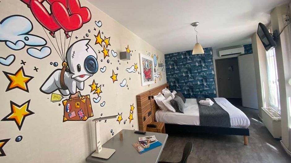 Hotel de Paris, Lyon Room