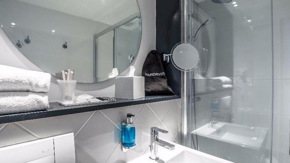 Hotel Jardin Le Brea Room