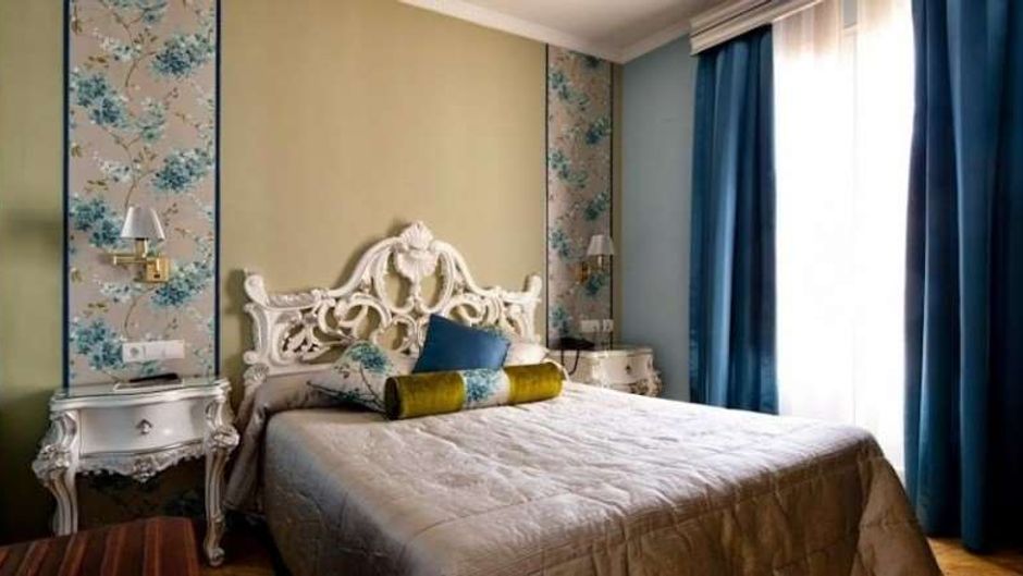 Adriano Hotel Room