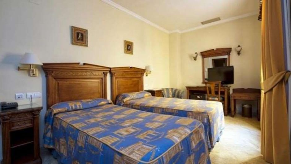 Adriano Hotel Room