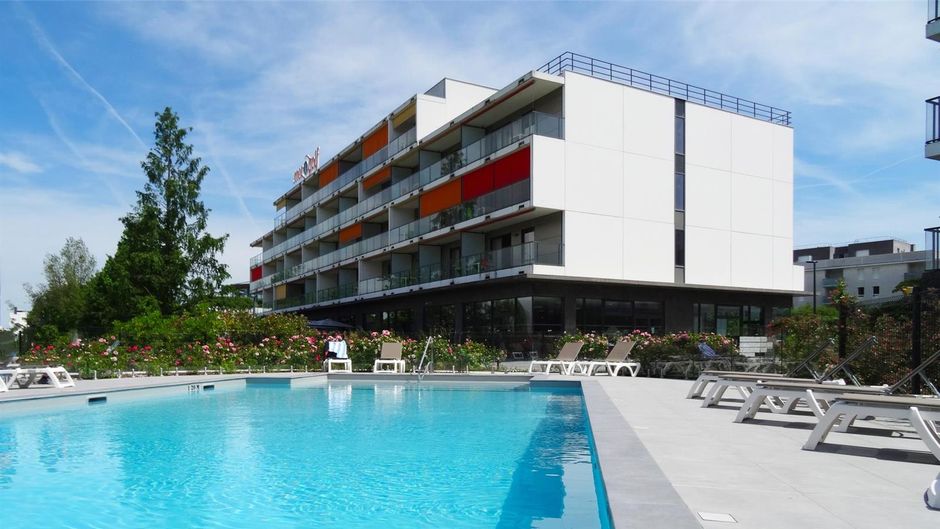 Appart-Hotel Mer & Golf City Pool