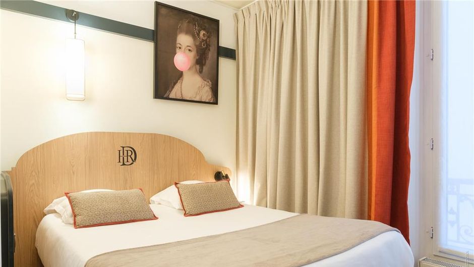 Hotel des Roys Room