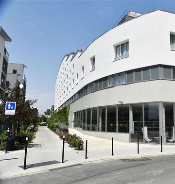 Appart-Hotel Bordeaux Bassins a Flot