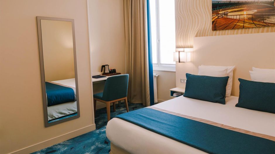 Hotel Des Remparts Room