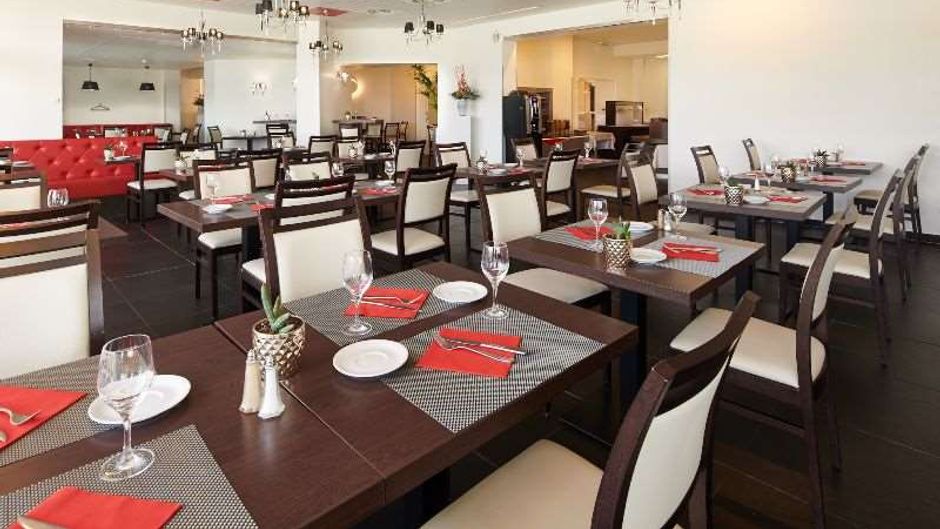 Le Bayonne Hotel and Spa Restaurant