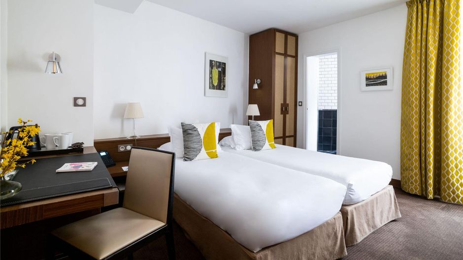 Hotel Le Colisee Room