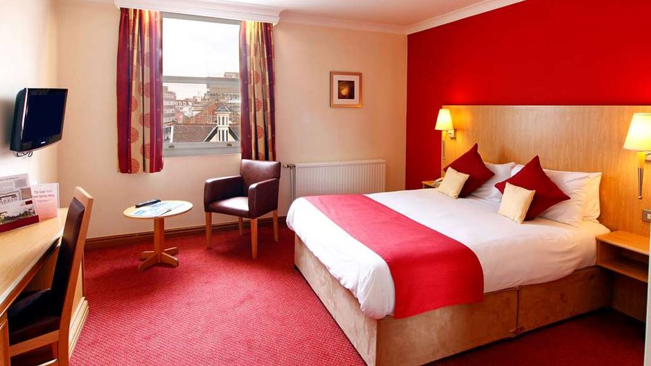 Royal Hotel Hull Room