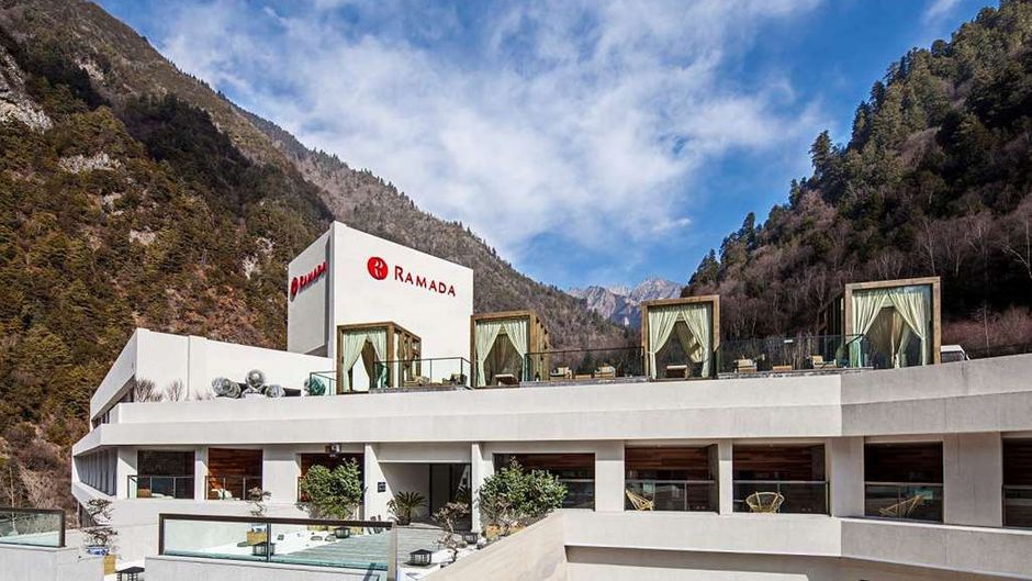 Ramada by Wyndham Guergou Exterior