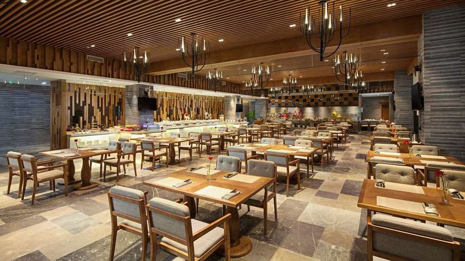 Ramada by Wyndham Guergou Restaurant