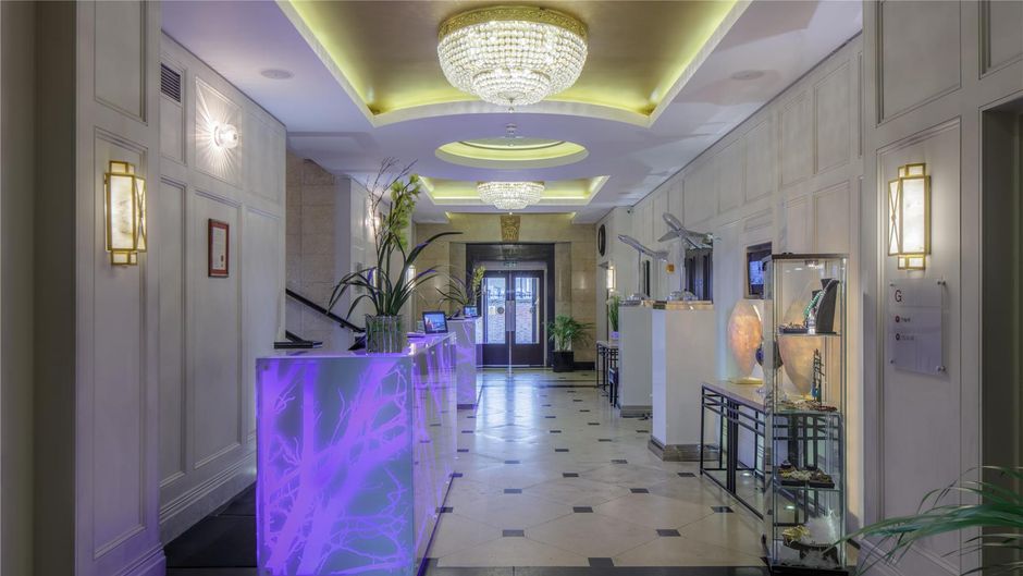 DoubleTree by Hilton London Greenwich Lobby