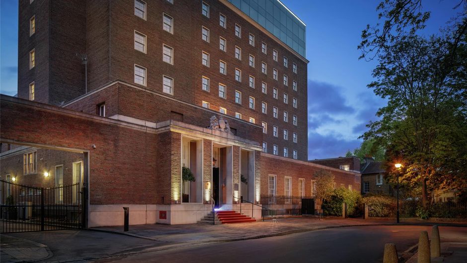 DoubleTree by Hilton London Greenwich Exterior