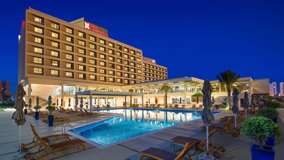 Hilton Garden Inn Ras Al Khaimah Pool