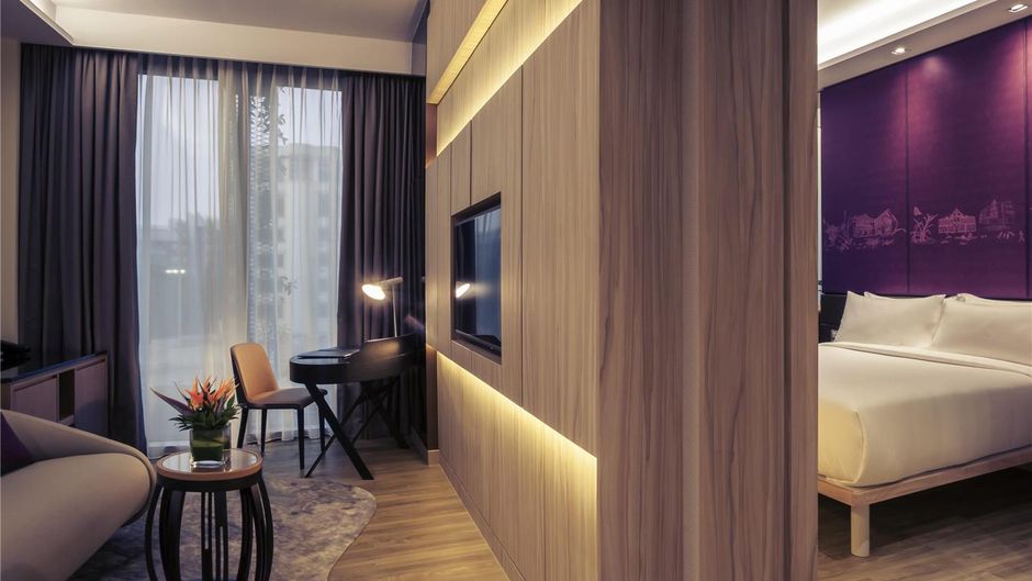 Mercure Singapore on Stevens Exterior