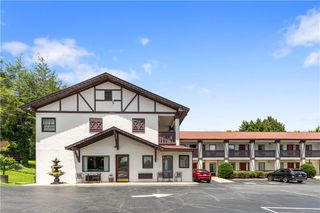 SureStay Hotel Helen Downtown