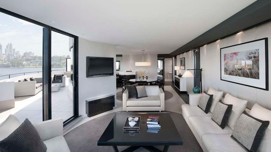 Crown Metropol Perth Suite