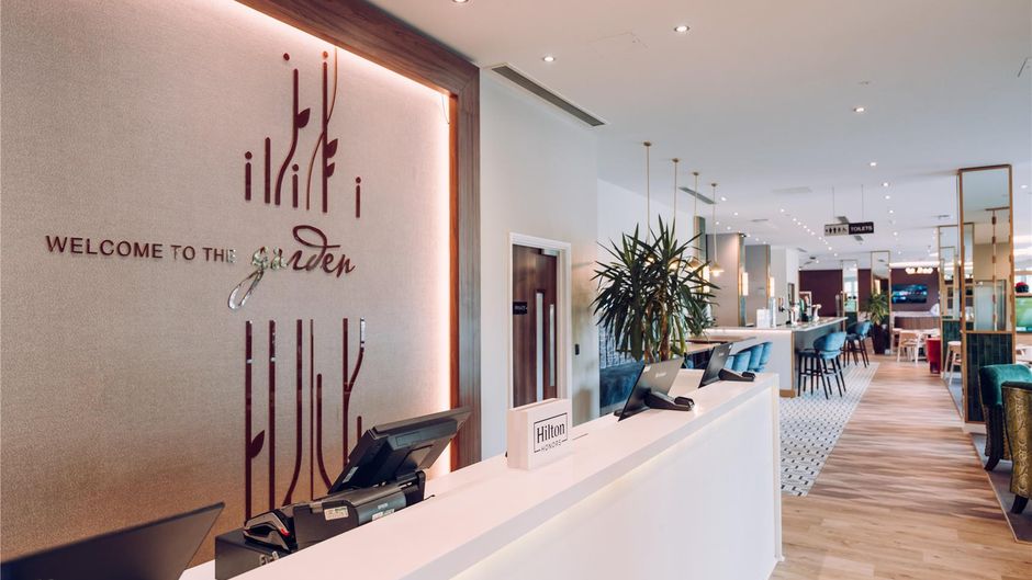 Hilton Garden Inn Manchester Emirates Lobby