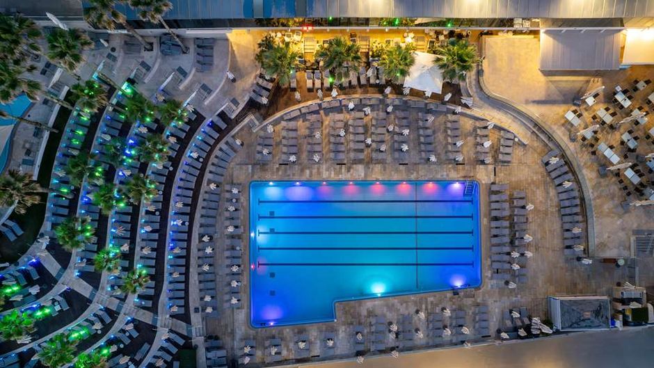 The Vista at Hilton Tel Aviv Pool