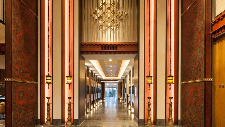 Hilton Garden Inn Shangri-La Lobby