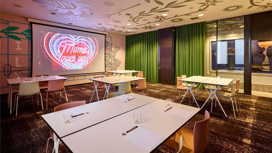 Mama Shelter Hotel Meeting