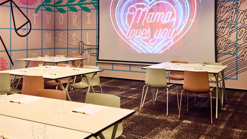 Mama Shelter Hotel Meeting