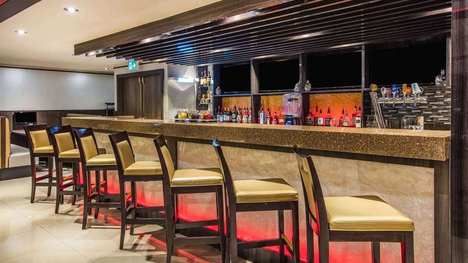 Ramada Jackson's Point Restaurant