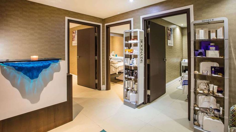 Ramada Jackson's Point Spa