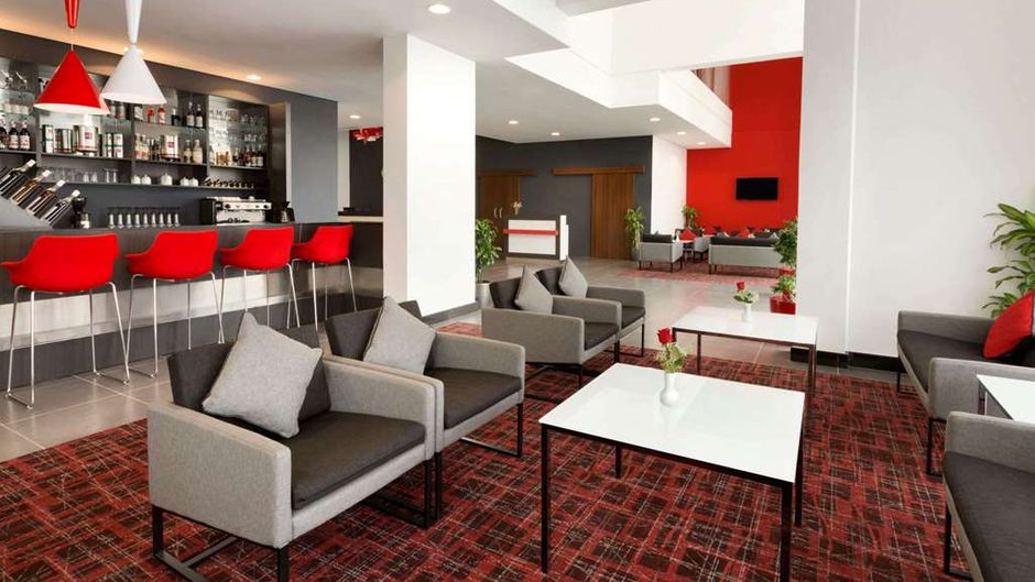 Ramada Encore Al Khobar Olaya Restaurant