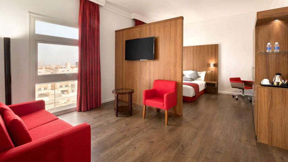Ramada Encore Al Khobar Olaya Suite