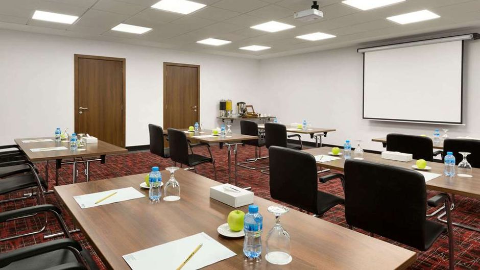 Ramada Encore Al Khobar Olaya Meeting