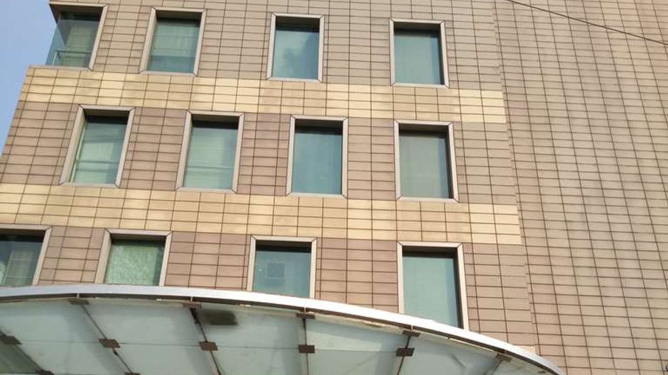 Iris Hotel Exterior