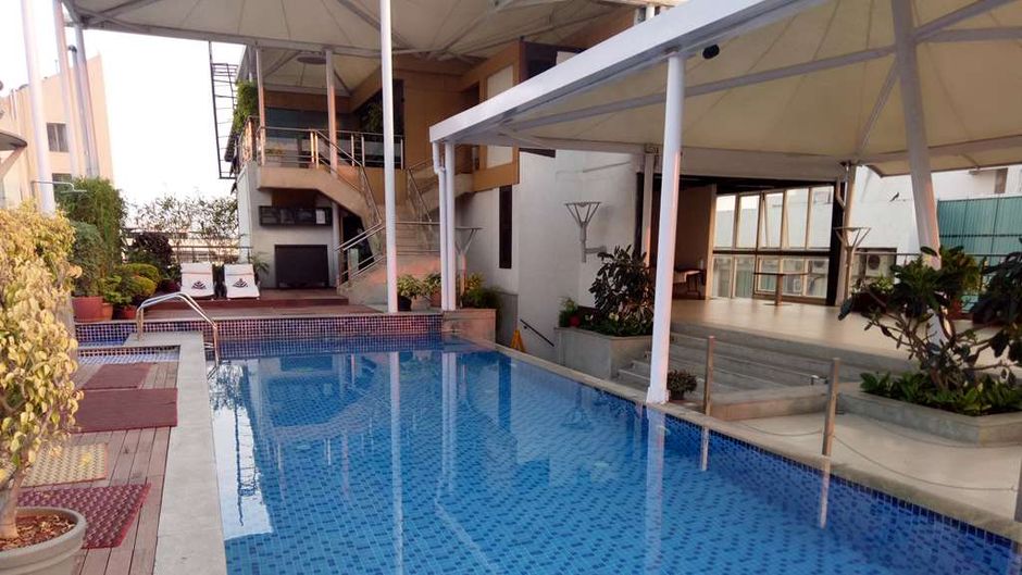 Iris Hotel Pool