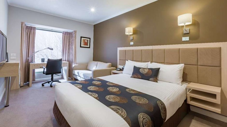 Waverley International Hotel Room