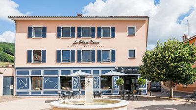 Le Place Neuve