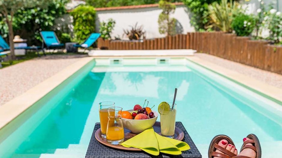 Le Place Neuve Pool
