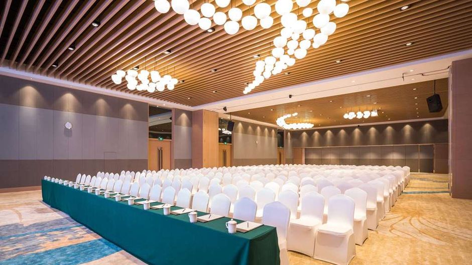 Ramada Encore by Wyndham Jintang Meeting