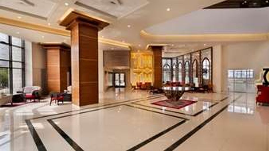 Ramada Nazareth Lobby