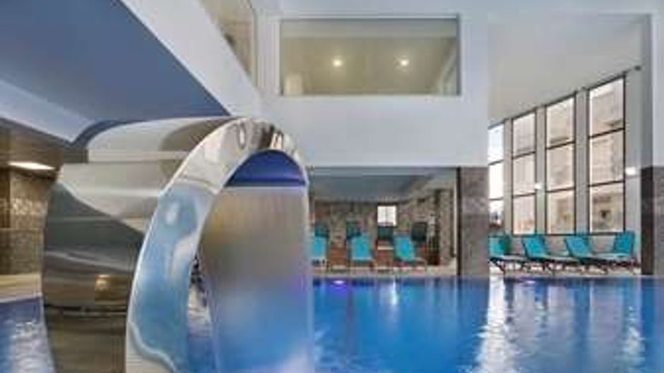 Ramada Nazareth Pool
