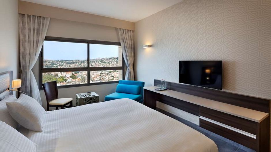 Ramada Nazareth Room