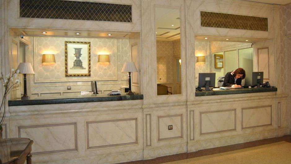 Hotel Principe Pio Lobby