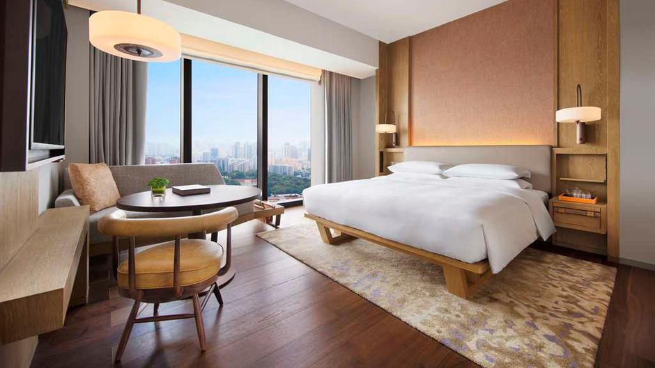 ANdAZ Singapore Room