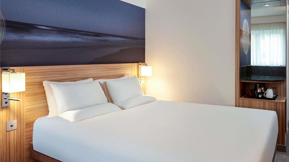 Novotel London Stansted Airport Room