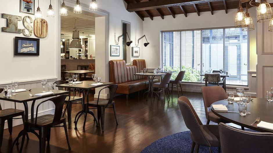 Novotel London Stansted Airport Restaurant