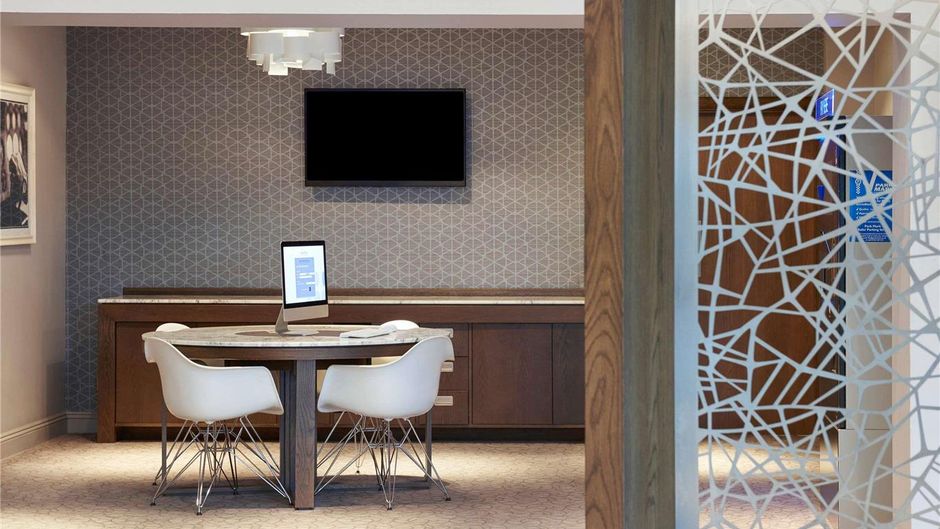 Novotel London Stansted Airport Exterior