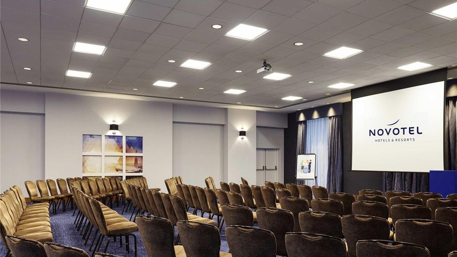 Novotel London Stansted Airport Meeting