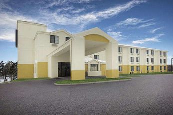 Baymont Inn & Suites Fort Collins
