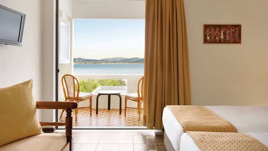 Ramada Loutraki Poseidon Resort Suite