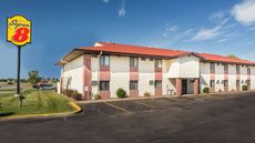 Super 8 Eau Claire I-94